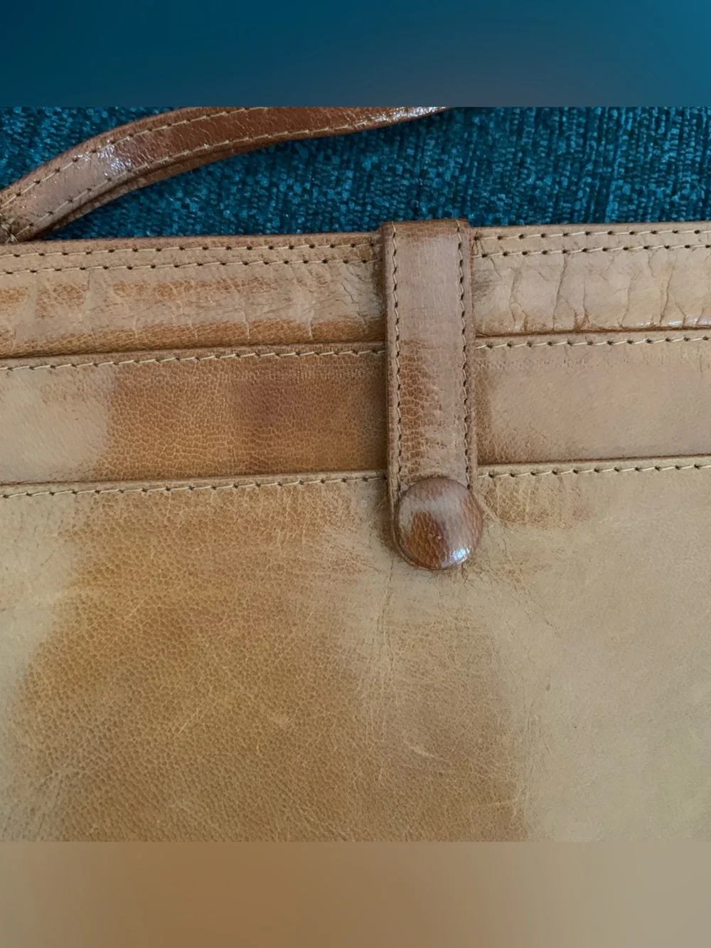 Vintage Bottega Veneta Tan Leather Wrist Clutch